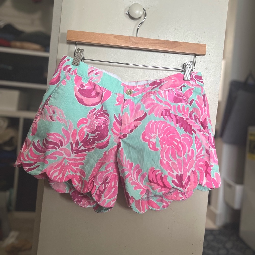 Lilly Pulitzer size for Buttercup shorts size 4